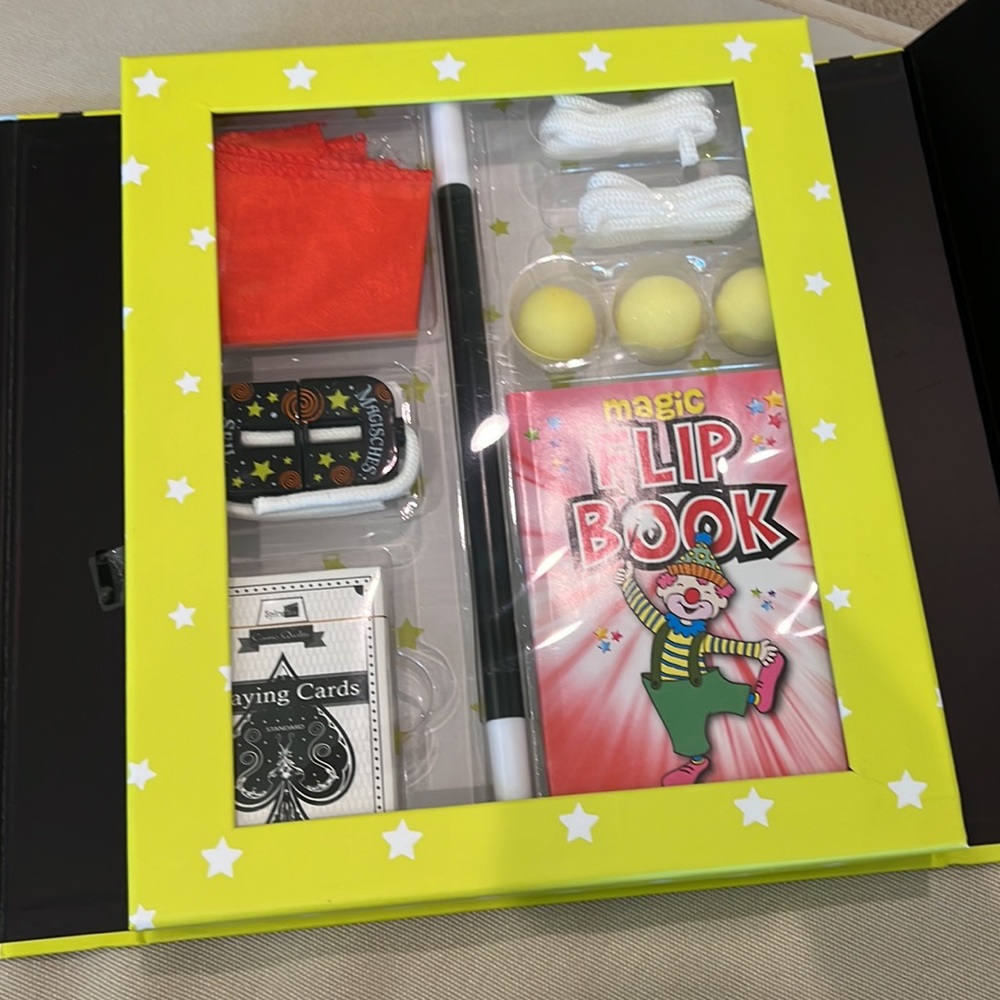 NIB Magic Tricks box - Picture 5 of 6
